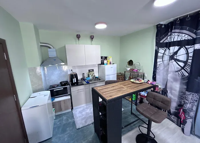 морско бижу